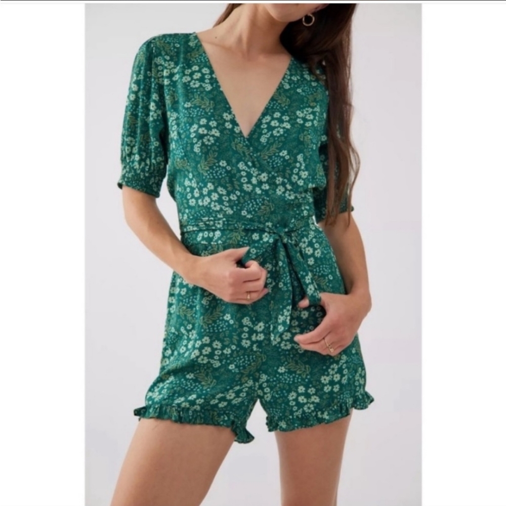 Urban Outfitters Romper Size S